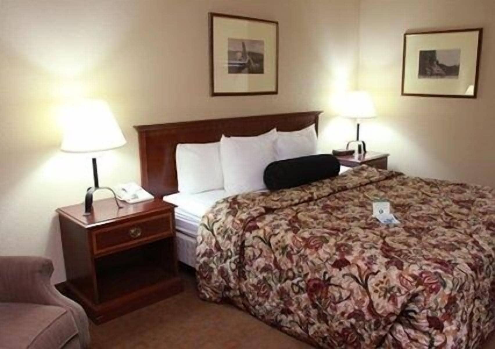 Rodeway Inn Fort Morgan Extérieur photo